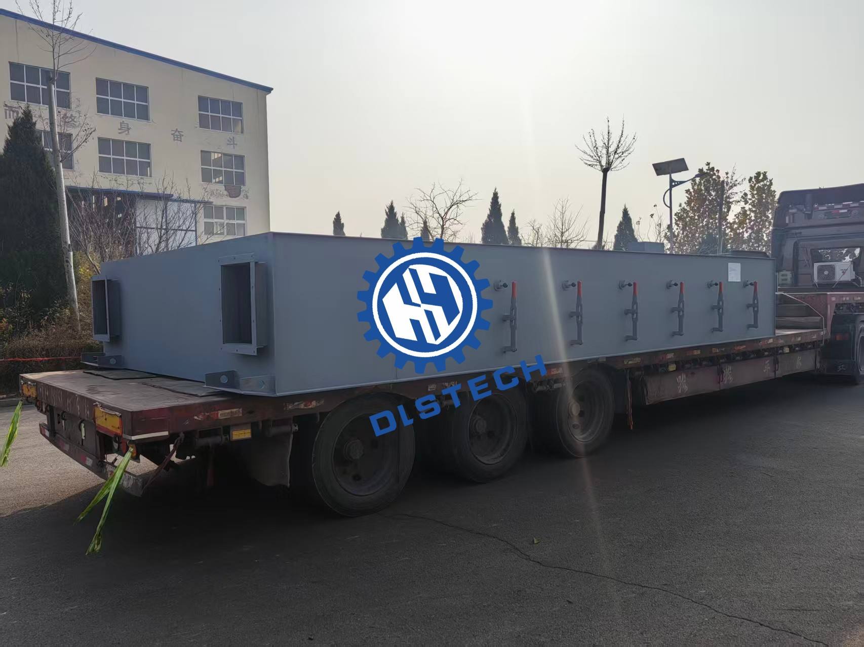 瓦房店炉排厂出口10吨小鳞片炉排发货